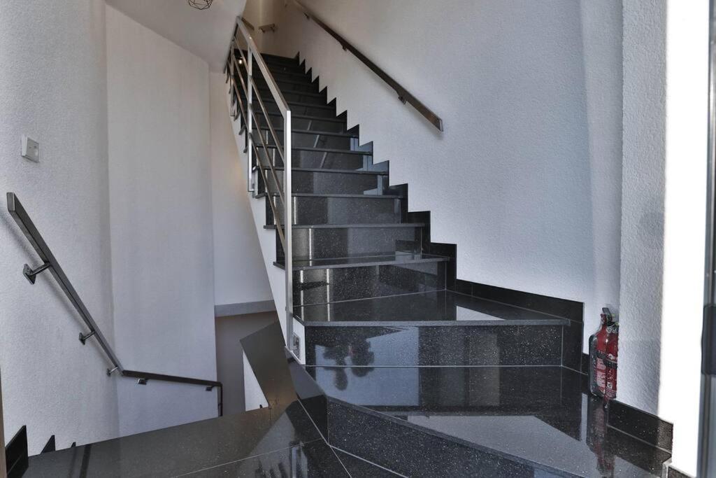 Ferienwohnung-ไวน์ชตัดท์ ภายนอก รูปภาพ
