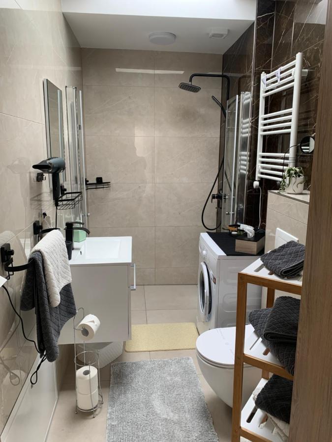 Ferienwohnung-ไวน์ชตัดท์ ภายนอก รูปภาพ