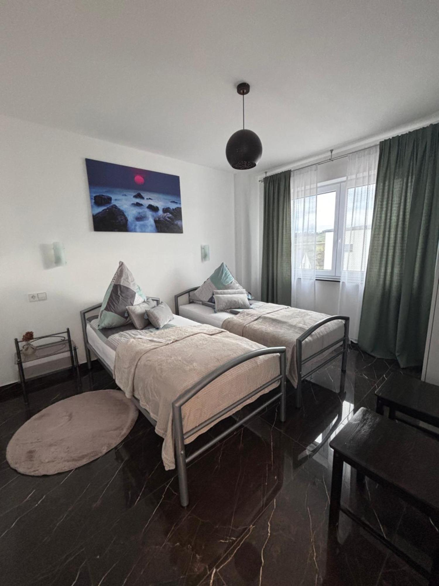Ferienwohnung-ไวน์ชตัดท์ ภายนอก รูปภาพ